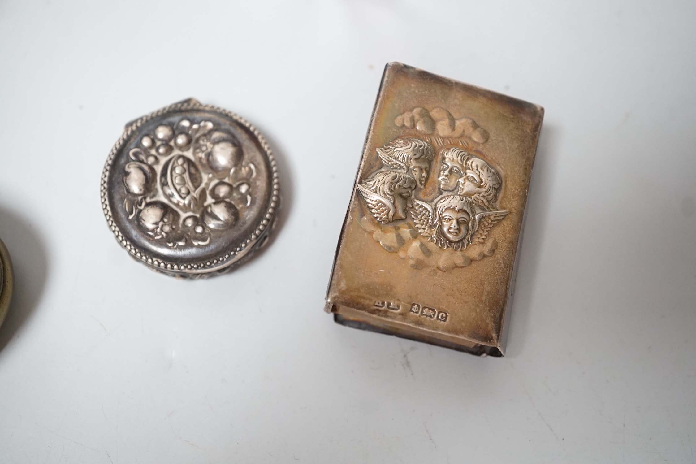 A Welsh miner's snuff box, other small boxes (6)